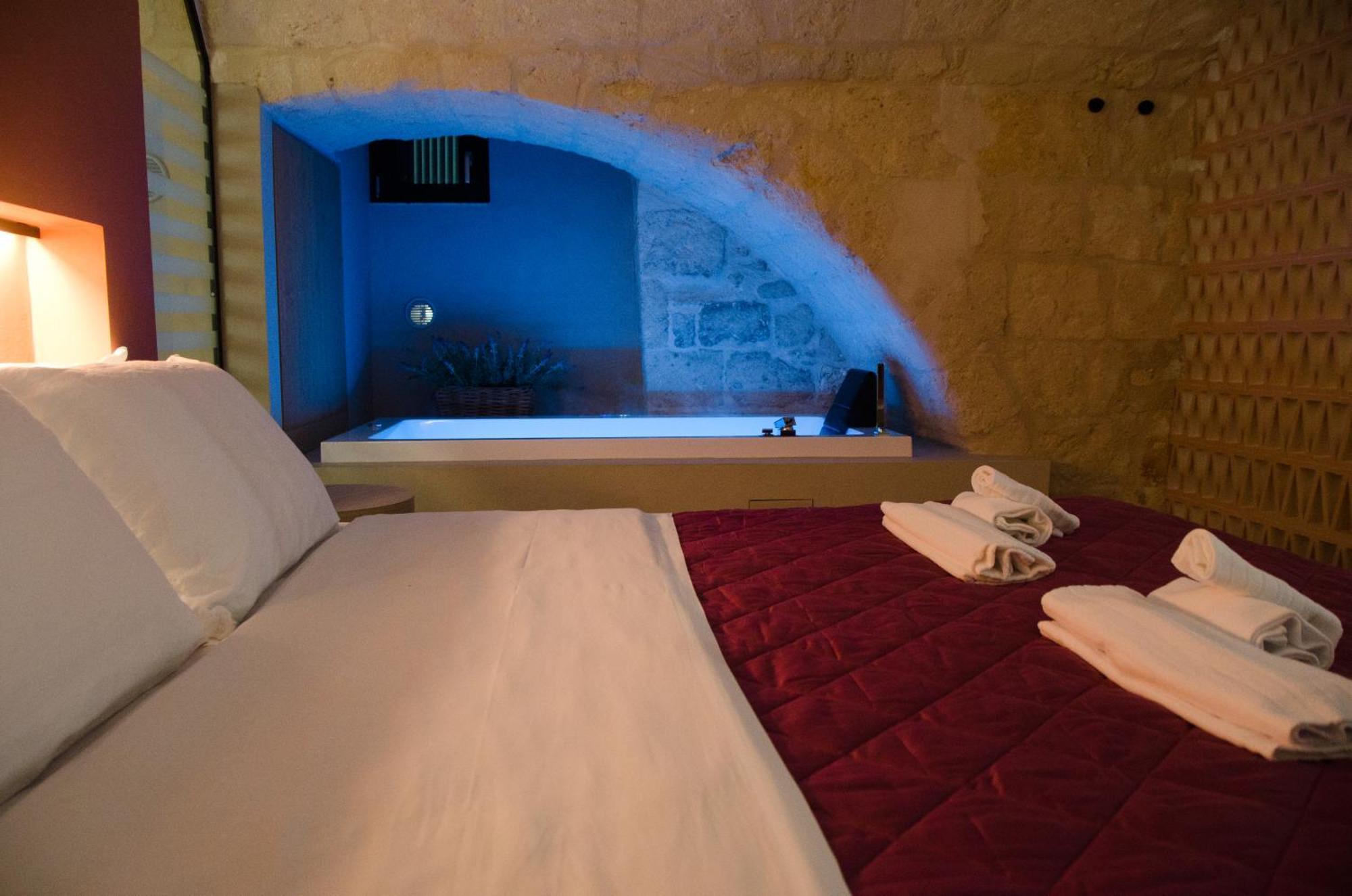 Suite Santa Caterina Monopoli Bagian luar foto